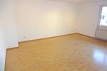 2 ZKBB* KFZ-Stell* max. 1 Pers* kl. EBK* Wannenbad* Parketboden* S-W BalkonLoggia* DA-Bessungerstr. - Etagenwohnung Darmstadt / Bessungen Bessungen | Angebot:27092927